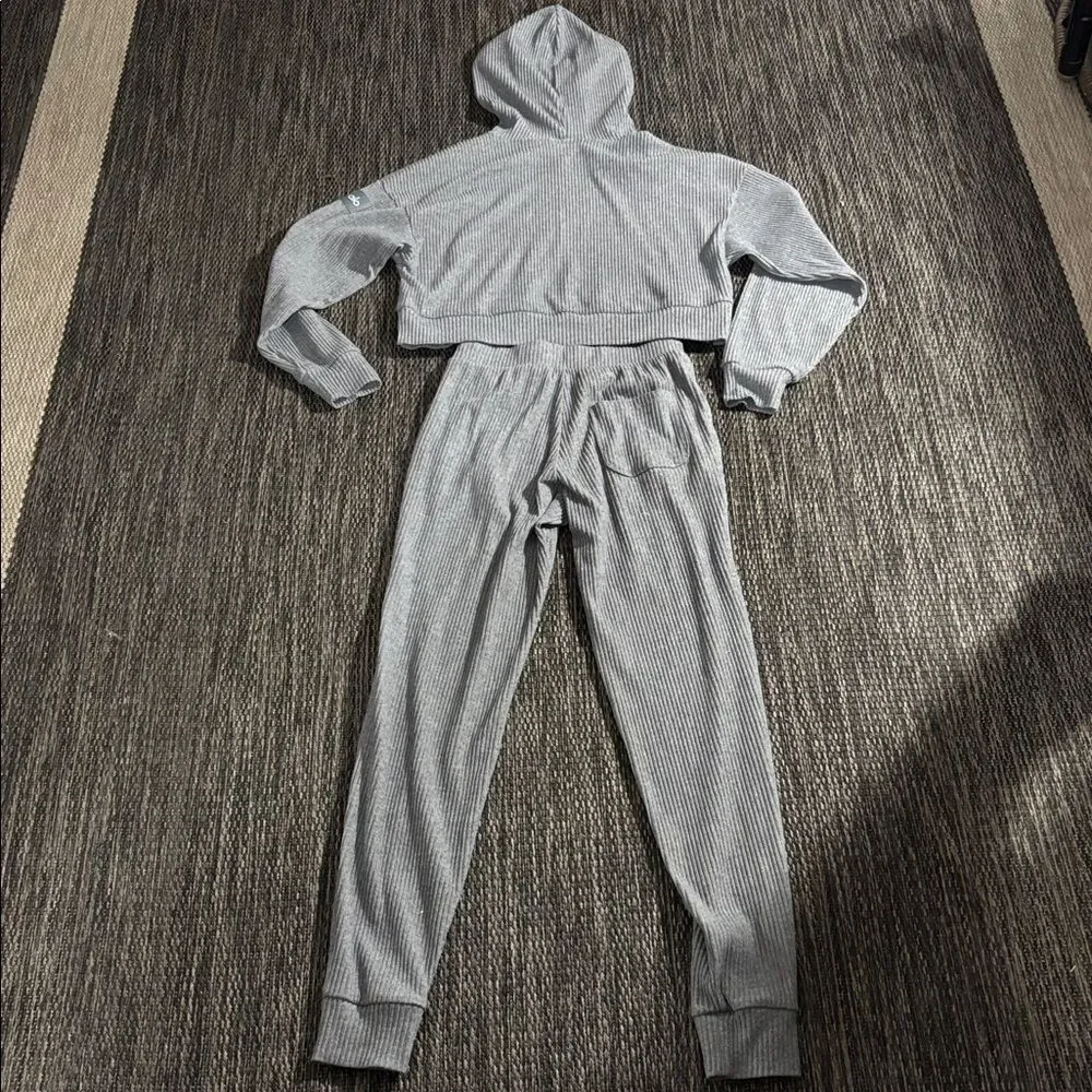 Alo yoga muse set grey - Picture 2 of 7
